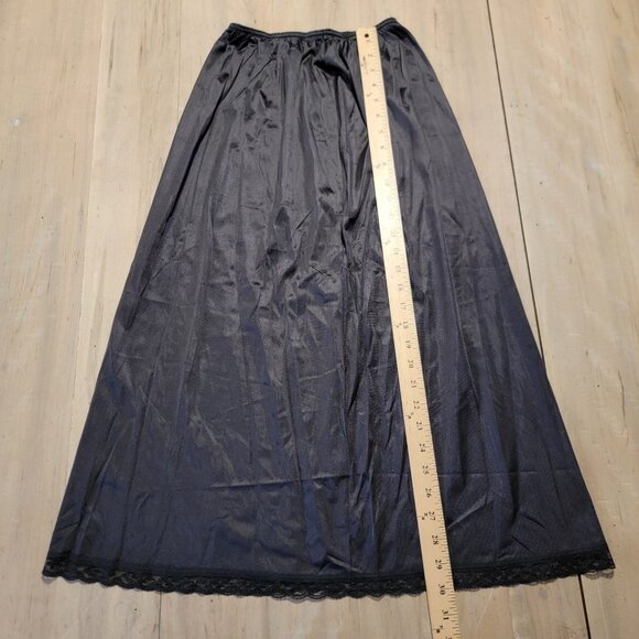 Vintage Warner's Perfect Measure Half Slip Pencil Lace Hem Size Medium USA Black - Picture 3 of 5